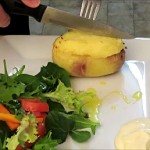 baked_potato_with_egg_sliced_lengthwise